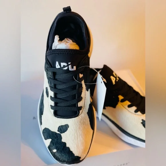 NIB APL WOMENS TECHLOOM PHANTOM BLACK/WHITE ICONIC CALF HAIR SNEAKER SZ 7.5 - Picture 6 of 14